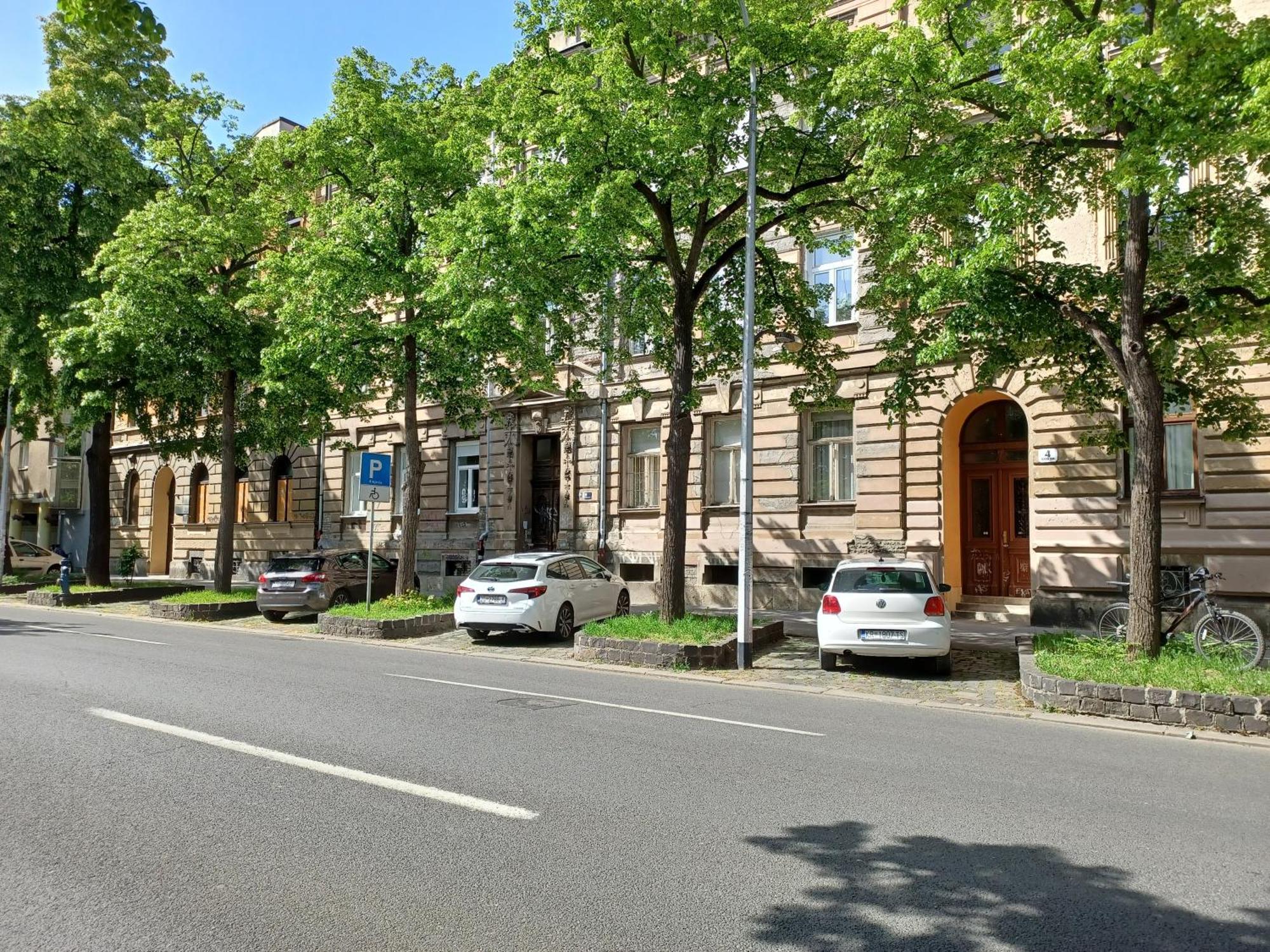 Apartment Theatrum Загреб Экстерьер фото
